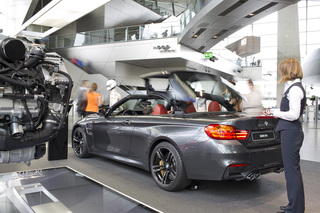 Exponat BMW M4
<br>BMW Welt München
<br>for BMW GROUP